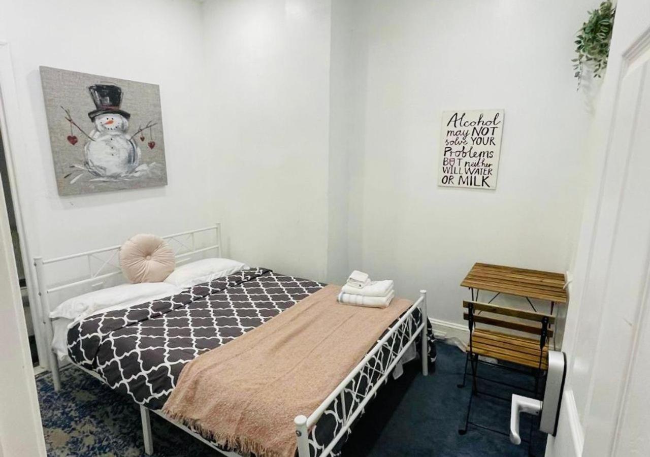Oui On Ludlow - Entire House And Private Rooms In University City 费城 外观 照片